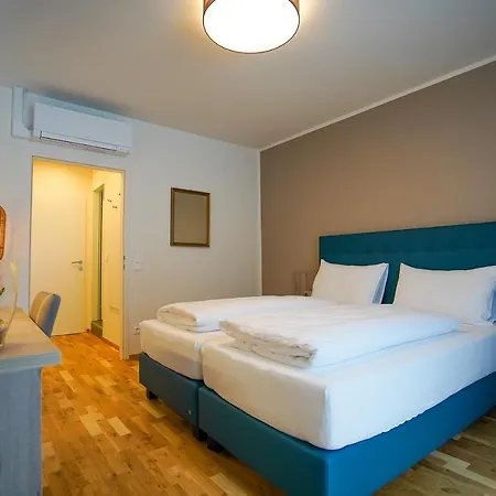 Couette-café Sportpark Warmbad-villach 3*