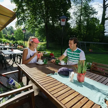 Couette-café Sportpark Warmbad-villach