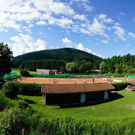 Sportpark Warmbad-villach Oda ve Kahvaltı 3*